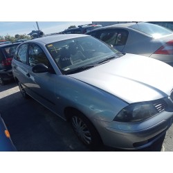 seat ibiza (6l1) del año 2004