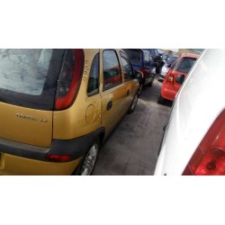 opel corsa c del año 2002