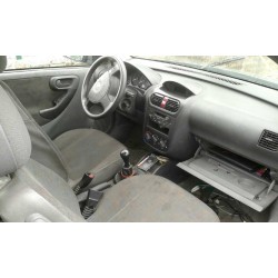 opel corsa c del año 2002