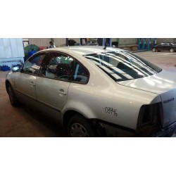 volkswagen passat berlina (3b2) del año 1999
