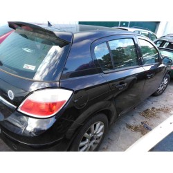 opel astra h berlina del año 2005
