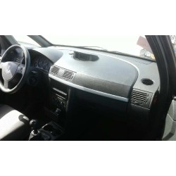 opel meriva del año 2004