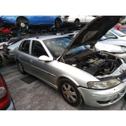 opel vectra b berlina del año 2001