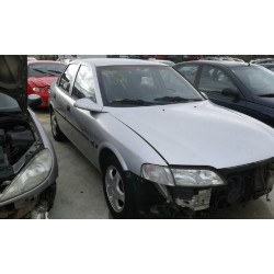 opel vectra b berlina del año 1998