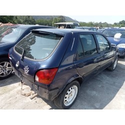 ford fiesta berlina (dx) del año 2001