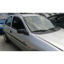 opel corsa b del año 2000