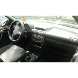 opel corsa b del año 2000