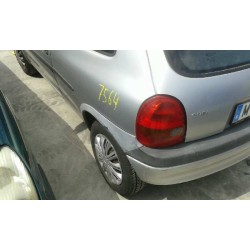 opel corsa b del año 2000