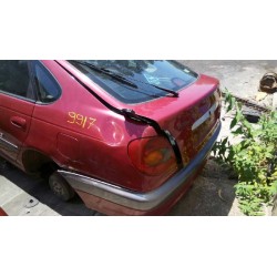toyota avensis berlina (t 22) del año 1999