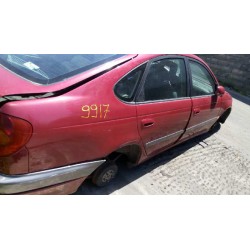toyota avensis berlina (t 22) del año 1999