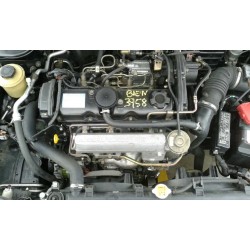 nissan primera berlina (p11) del año 1996