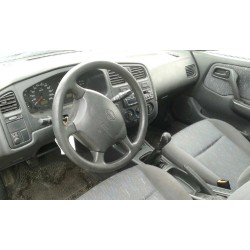 nissan primera berlina (p11) del año 1996