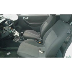 opel corsa c del año 2006