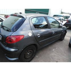 peugeot 206 berlina del año 2006