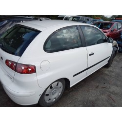 seat ibiza (6l1) del año 2002