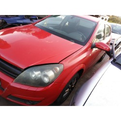opel astra h berlina del año 2004