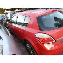 opel astra h berlina del año 2004