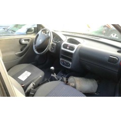opel corsa c del año 2004