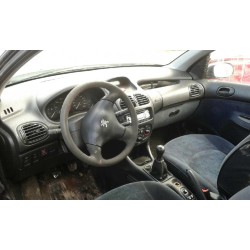 peugeot 206 berlina del año 2000