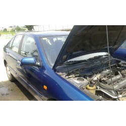 nissan primera berlina (p11) del año 1999