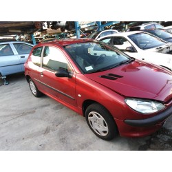 peugeot 206 berlina del año 2001