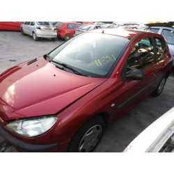 peugeot 206 berlina del año 2001