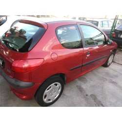 peugeot 206 berlina del año 2001