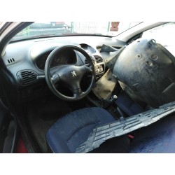 peugeot 206 berlina del año 2001