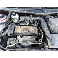 peugeot 206 berlina del año 2001