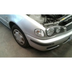 toyota corolla (e11) del año 2000