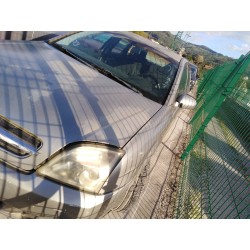 opel vectra c berlina del año 2003