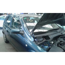 opel corsa c del año 2001