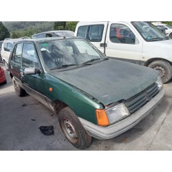peugeot 205 berlina del año 1998
