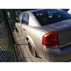 opel vectra c berlina del año 2003