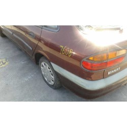 renault laguna (b56) del año 2000