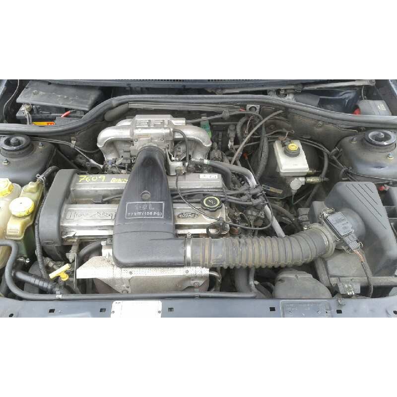 ford escort berlina/turnier del año 1995