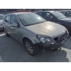 opel astra h berlina del año 2004