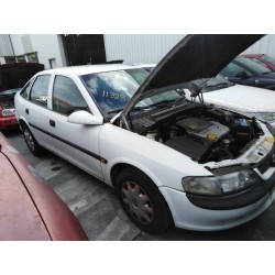 opel vectra b berlina del año 1996