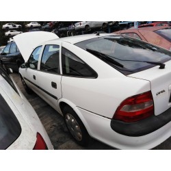 opel vectra b berlina del año 1996