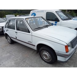opel corsa a del año 1988
