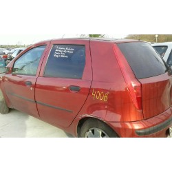 fiat punto berlina (188) del año 2000