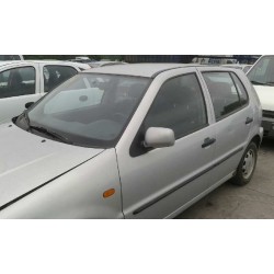 volkswagen polo berlina (6n1) del año 1998