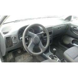 volkswagen polo berlina (6n1) del año 1998