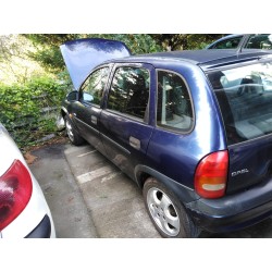 opel corsa b del año 2000