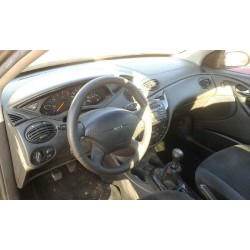 ford focus berlina (cak) del año 2003