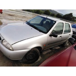 ford fiesta berlina del año 1997