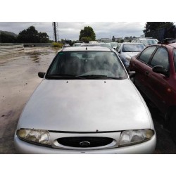 ford fiesta berlina del año 1997