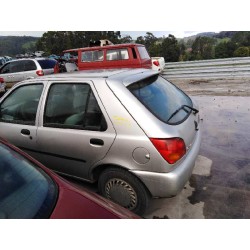 ford fiesta berlina del año 1997