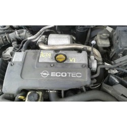 opel vectra b berlina del año 2000