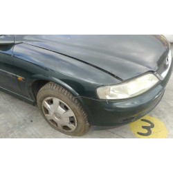 opel vectra b berlina del año 2000